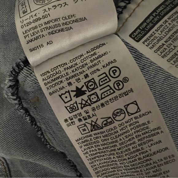 ISO Levi’s Trucker Jacket - Picture 7 of 7